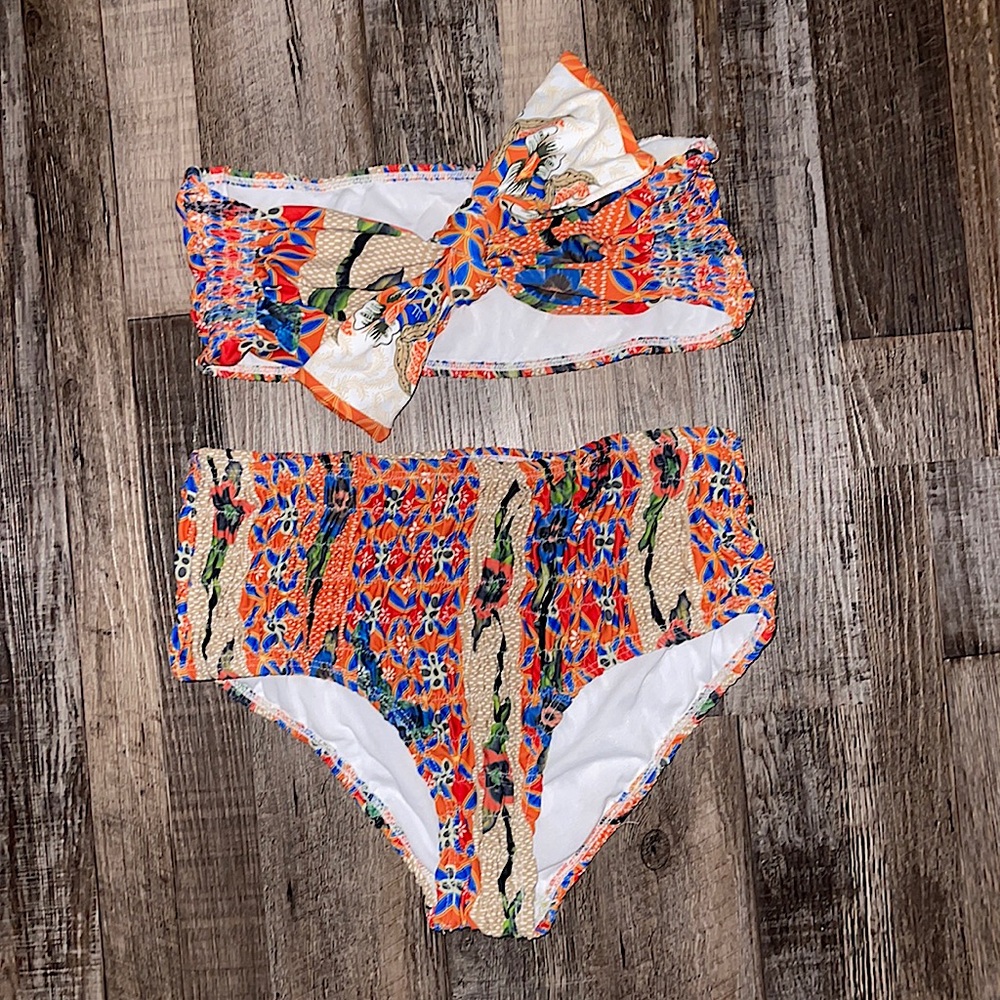 Swim suit